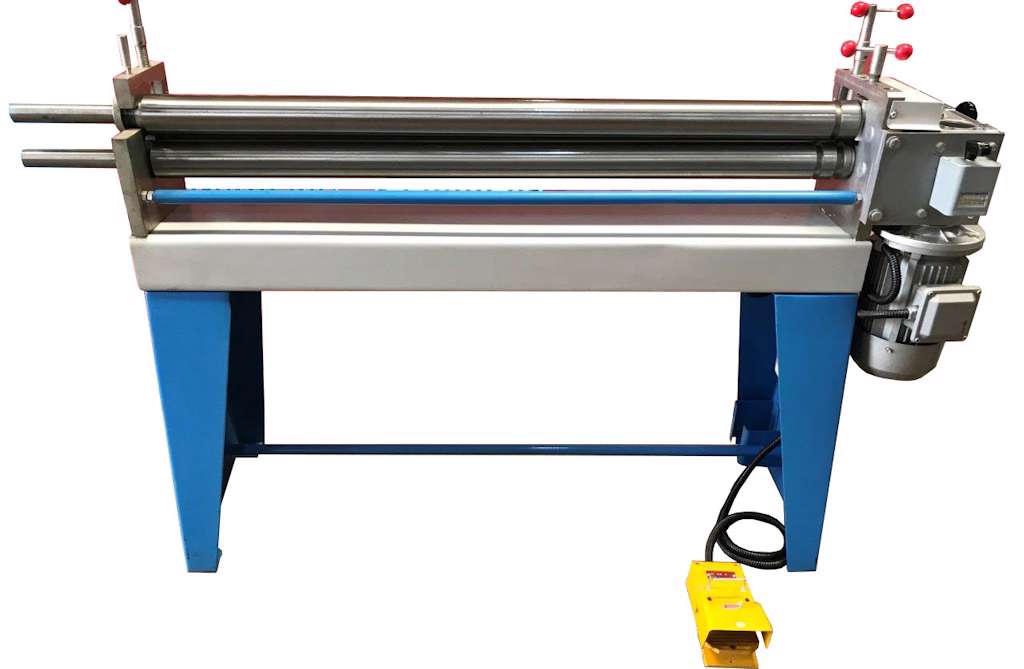 SMAC W11G-1.5X1300 Motorised Plate Roll (4981)